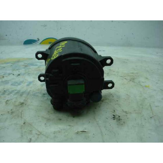 Faro Antiniebla Derecho Para Toyota Auris