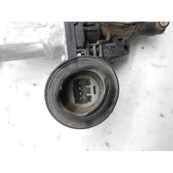 Elevalunas Trasero Izquierdo Para Lexus Is200