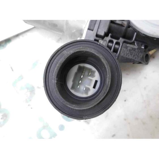 Elevalunas Trasero Izquierdo Para Lexus Is200