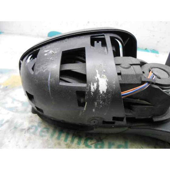 Retrovisor Derecho Para Ford Focus Lim.