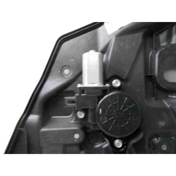 Elevalunas Trasero Derecho Para Mazda 2 Lim.