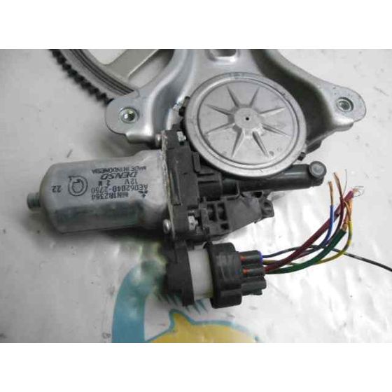 Elevalunas Delantero Derecho Para Mitsubishi L 200