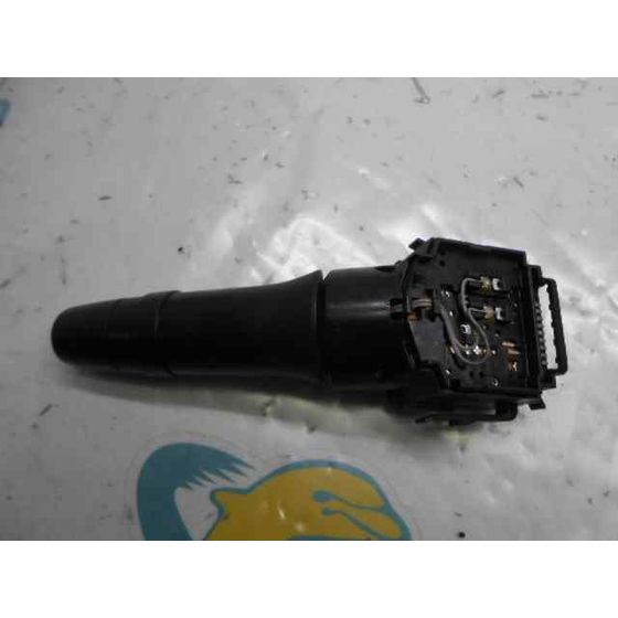 Mando Limpia Para Mitsubishi L 200
