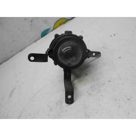 Faro Antiniebla Izquierdo para Hyundai Trajet (Fo)