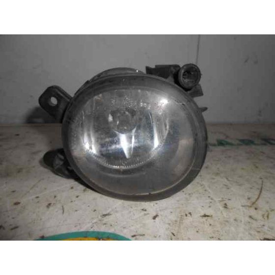 Faro Antiniebla Derecho Para Mercedes Clase A