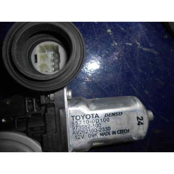 Elevalunas Delantero Derecho Para Toyota Yaris
