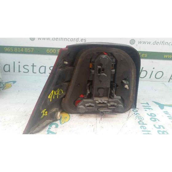 Piloto Trasero Derecho Para Volkswagen Golf Iv Berlina