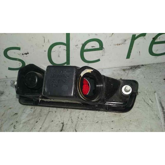 Faro Antiniebla Trasero Central para Nissan Juke (F15)