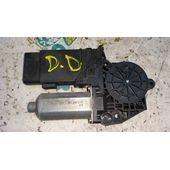Motor Elevalunas Delantero Derecho Para Volkswagen Golf Iv Berlina
