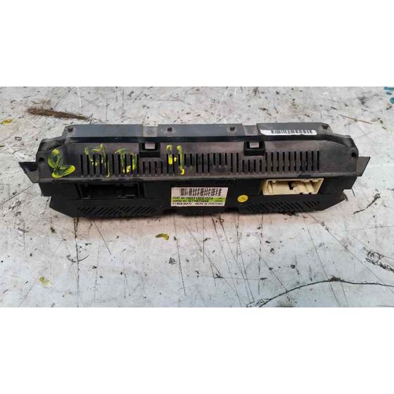 Mando Climatizador para Ford Focus Lim. (Cb4)