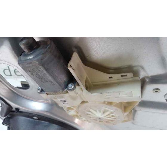 Elevalunas Delantero Derecho Para Ford Focus Lim.
