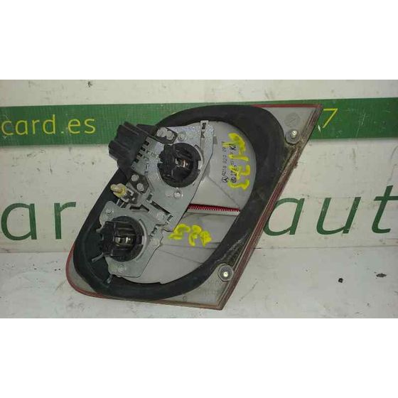 Piloto Trasero Izquierdo para Mercedes-Benz Clase E (W210) Berlina