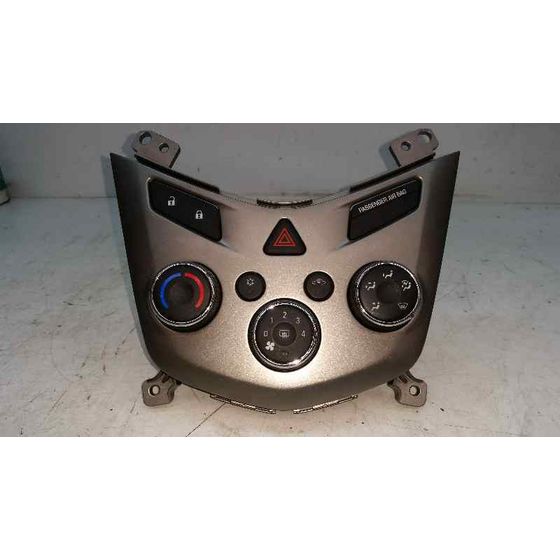 Mando Climatizador para Chevrolet Aveo Sedán