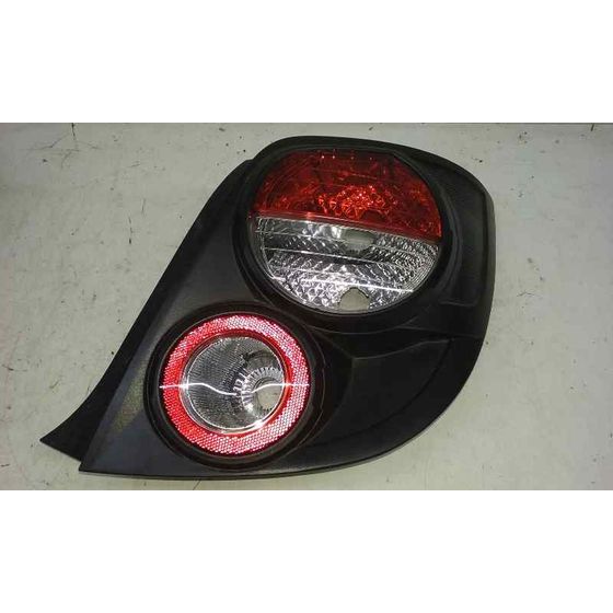 Piloto Trasero Derecho Para Chevrolet Aveo