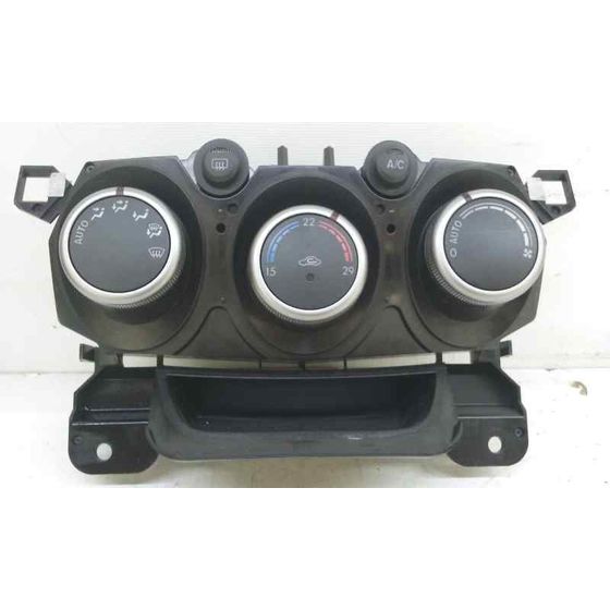 Mando Climatizador para Mazda 2 Lim. (De)