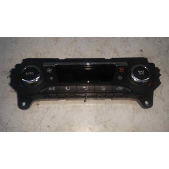 Mando Climatizador para Ford Focus Lim. (Cb8)
