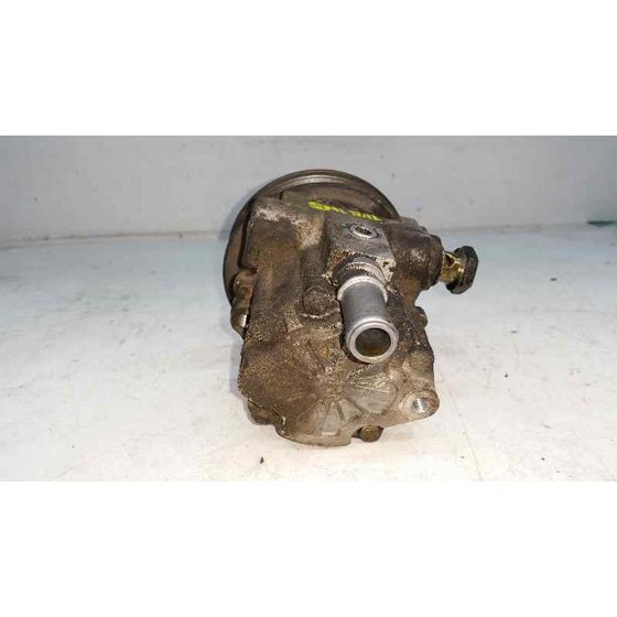 Bomba Direccion Para Volkswagen Polo Berlina