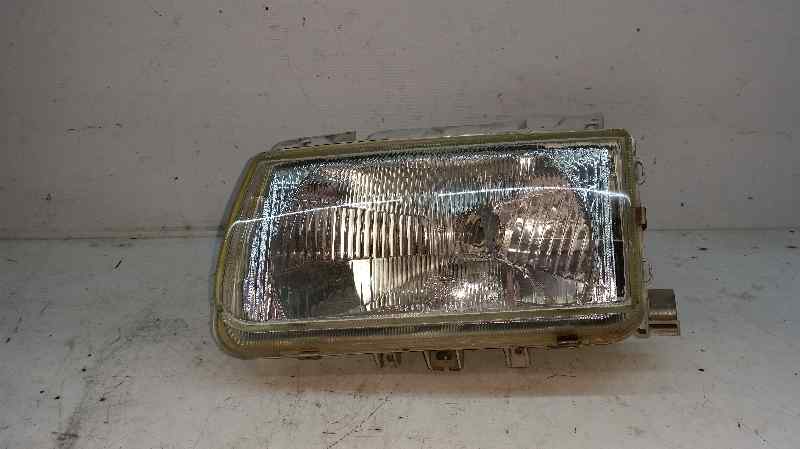 Faro Izquierdo Para Volkswagen Polo Berlina