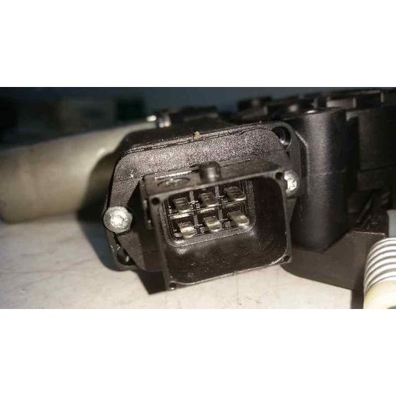 Elevalunas Delantero Derecho Para Opel Corsa D