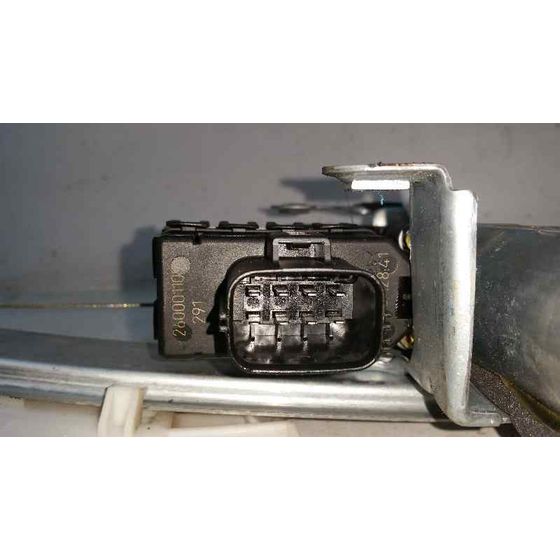 Elevalunas Trasero Derecho Para Ford Mondeo Turnier