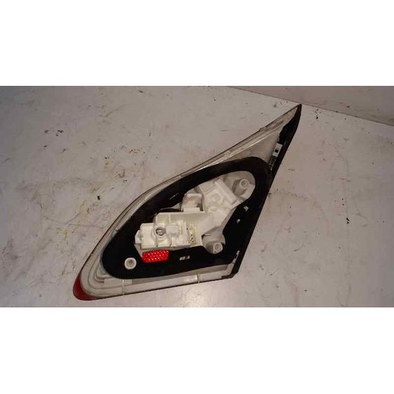Piloto Trasero Izquierdo Para Opel Astra J Lim.