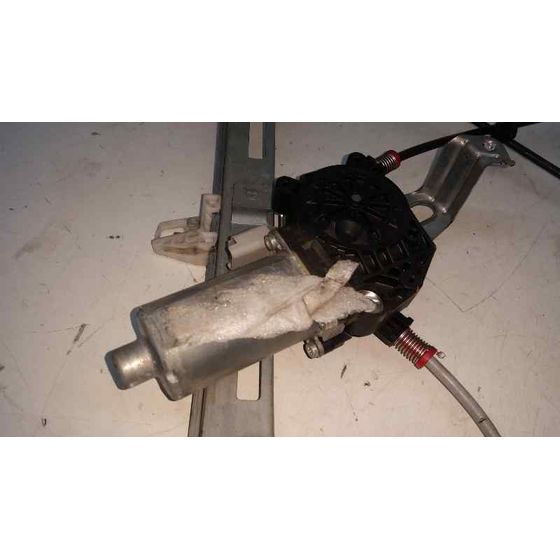 Elevalunas Delantero Derecho para Peugeot 206+