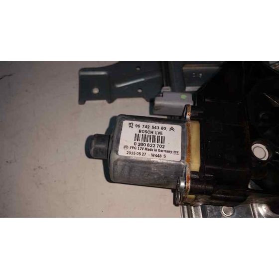 Elevalunas Delantero Derecho Para Peugeot 208
