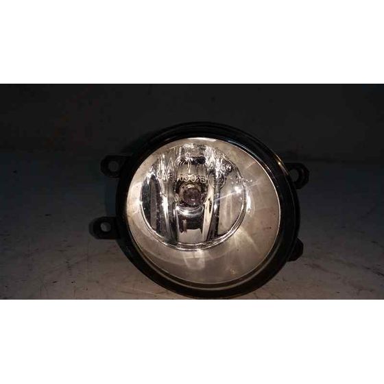 Faro Antiniebla Derecho Para Toyota Auris