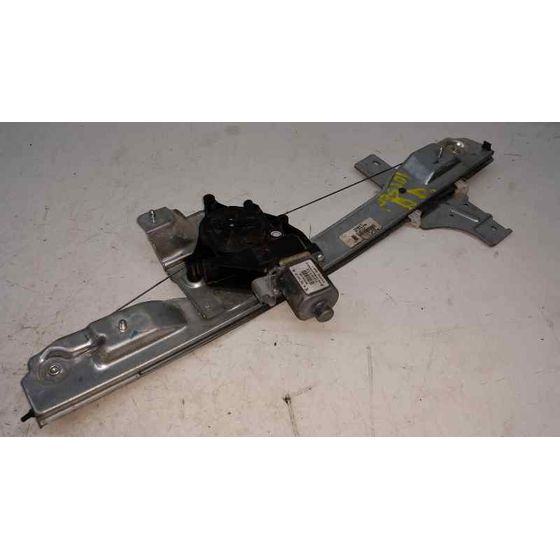 Elevalunas Delantero Derecho Para Peugeot 2008