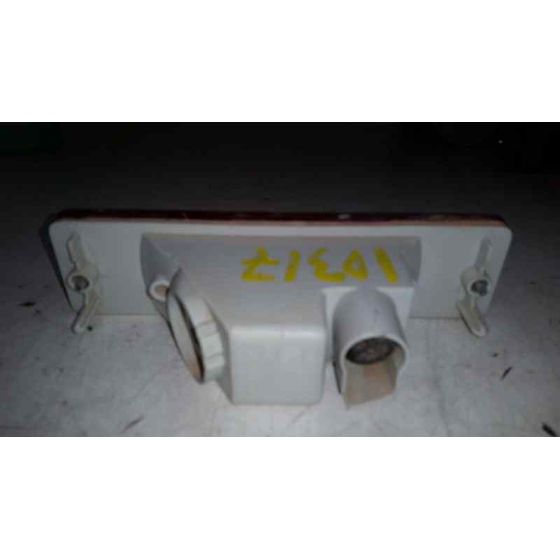 Faro Antiniebla Trasero Central Para Nissan X-Trail