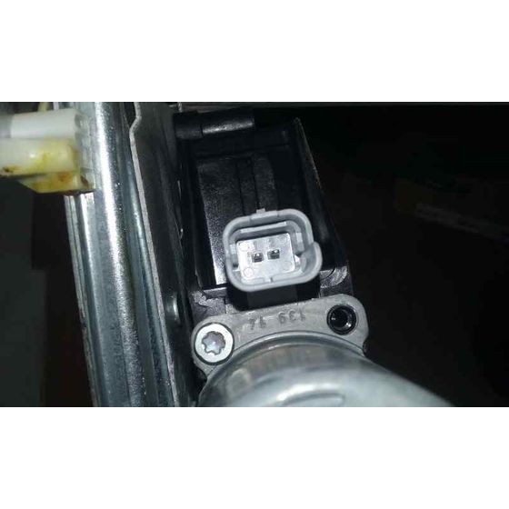 Elevalunas Delantero Derecho para Peugeot 208