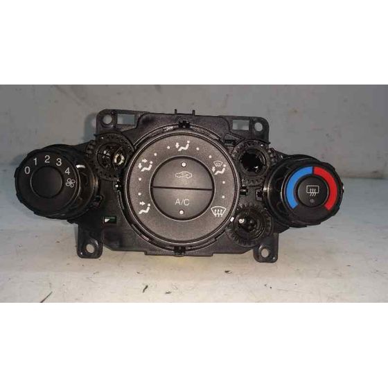 Mando Calefaccion / Aire Acondicionado para Ford Fiesta (Cb1)