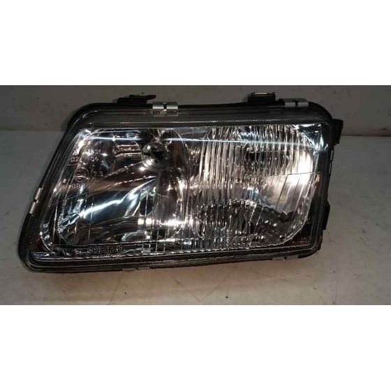 Faro Izquierdo para Audi A3 (8L)