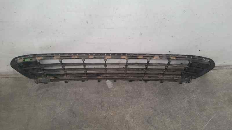 Rejilla Central Paragolpes Para Volkswagen Golf Vii Lim.