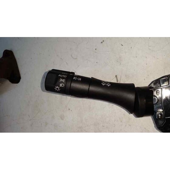 Mando Luces Y Limpia Para Nissan Micra