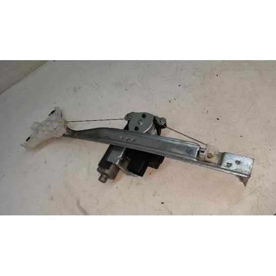 Elevalunas Trasero Derecho Para Ford Mondeo Berlina