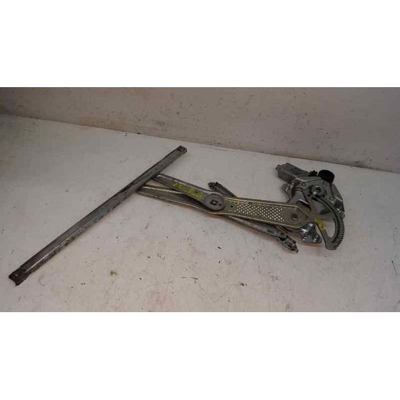 Elevalunas Delantero Derecho Para Toyota Yaris Verso