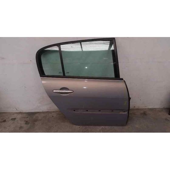 Puerta Trasera Derecha Para Renault Megane Ii Classic Berlina