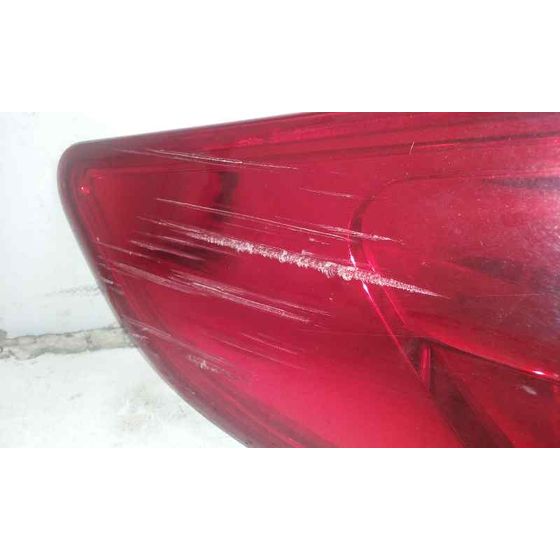Piloto Trasero Izquierdo Para Renault Fluence