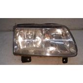 Faro Derecho Para Volkswagen Polo Berlina