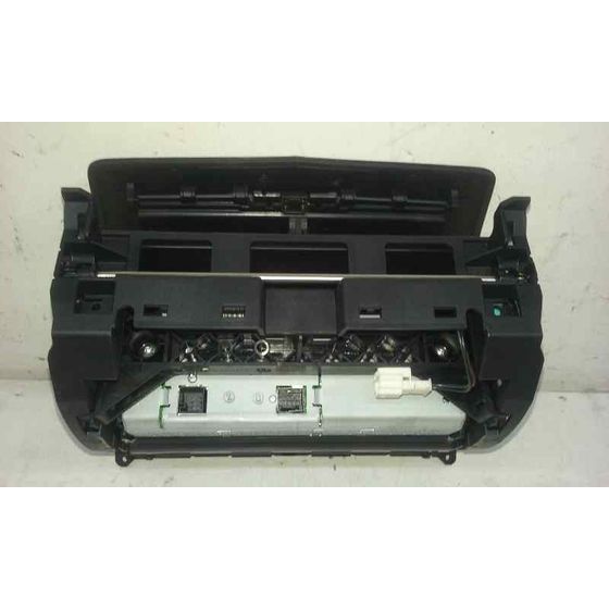 Pantalla Multifuncion para Mercedes-Benz Clase C (W204) Berlina