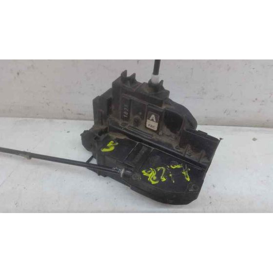 Cerradura Puerta Delantera Derecha Para Nissan Pathfinder