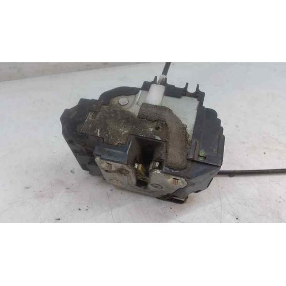Cerradura Puerta Delantera Derecha Para Nissan Pathfinder