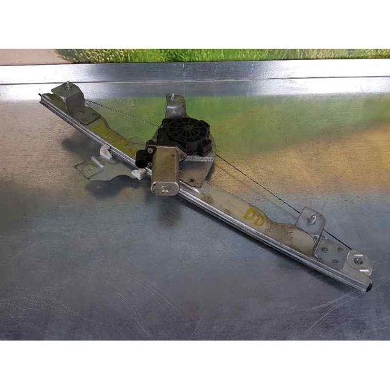 Elevalunas Delantero Derecho Para Dacia Sandero