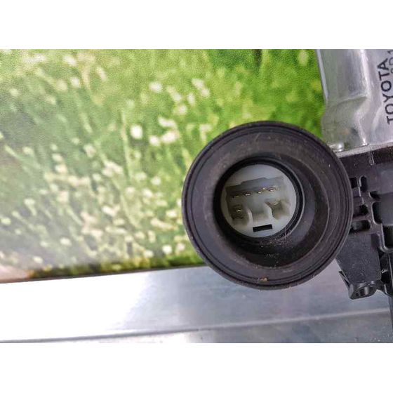Elevalunas Delantero Derecho Para Toyota Yaris