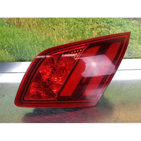 Piloto Trasero Derecho Para Peugeot 308