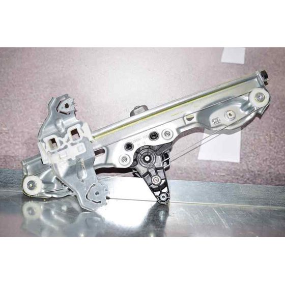 Elevalunas Trasero Derecho Para Nissan Pulsar