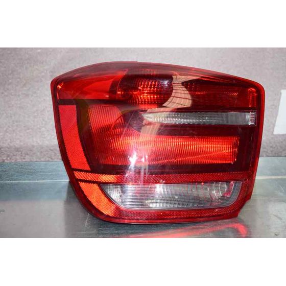 Piloto Trasero Izquierdo Para Bmw Serie 1 Lim.