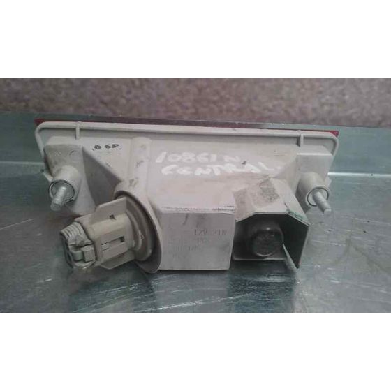 Faro Antiniebla Trasero Central para Nissan Micra (K13)