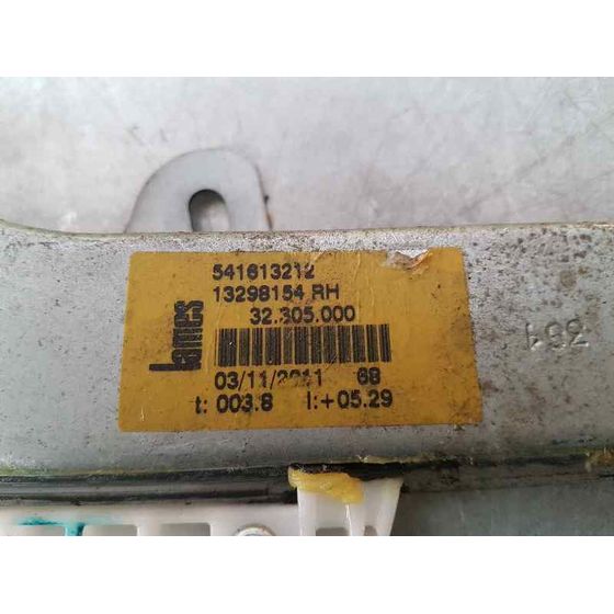 Elevalunas Delantero Derecho Para Opel Corsa D